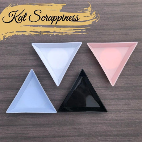 Triangle Embellishment Tray - 1 pk