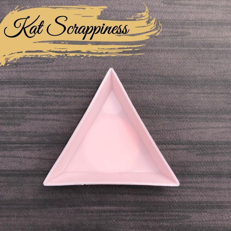 Triangle Embellishment Tray - 1 pk